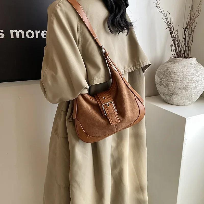 Large Matte Bag for Women New Autumn and Winter Versatile Casual Crossbody Bag Large Capacity of Displacement Bag