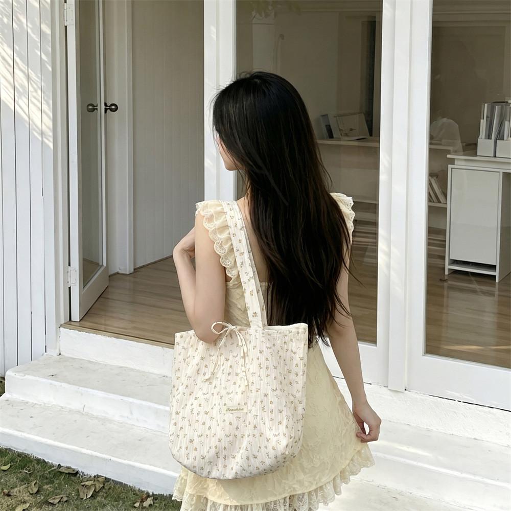 Floral Polyester Tote Bag For Women With Large Capacity And Card Pocket