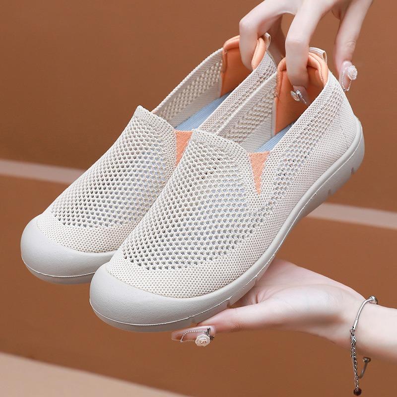 New Summer Old Beijing Cloth Shoes Women's Shoes Breathable Casual Middle and Old Walking Shoes Hollow Mesh Soft Sole Mother Shoes