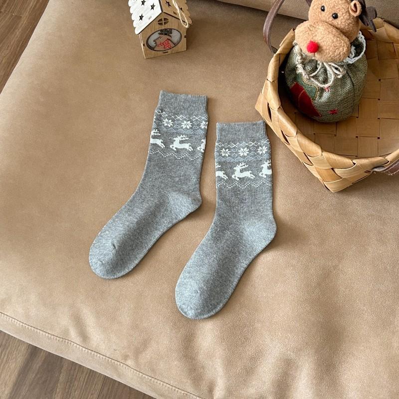 Grey Socks, Women's Retro Deer Cotton Socks, Mid-calf Socks for Autumn and Winter, Ethnic Style, Pile Long Calf Socks