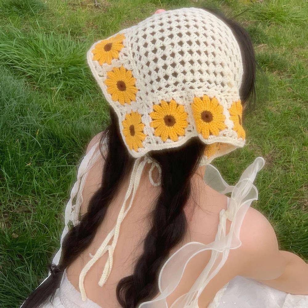 Elegant French Knitted Headband Retro Strawberry Triangle Turban Bohemian Pastoral Hollow Out Hair Band Beach Headwear