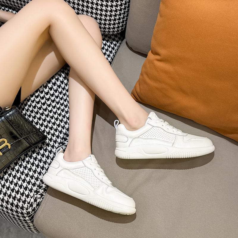 

Сетчатые дышащие кожаные маленькие белые туфли женские новые летние туфли-сетка с перфорацией, слипоны, плоская повседневная обувь для скейтборда 40