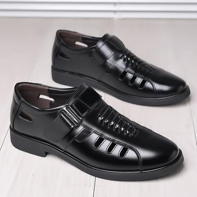 Nuevas sandalias para hombre de talla grande transpirables de vestir de negocios zapatos de papá grabados resistentes al desgaste agujeros vacíos para mediana edad y ancianos zapatos de hombre de cuero