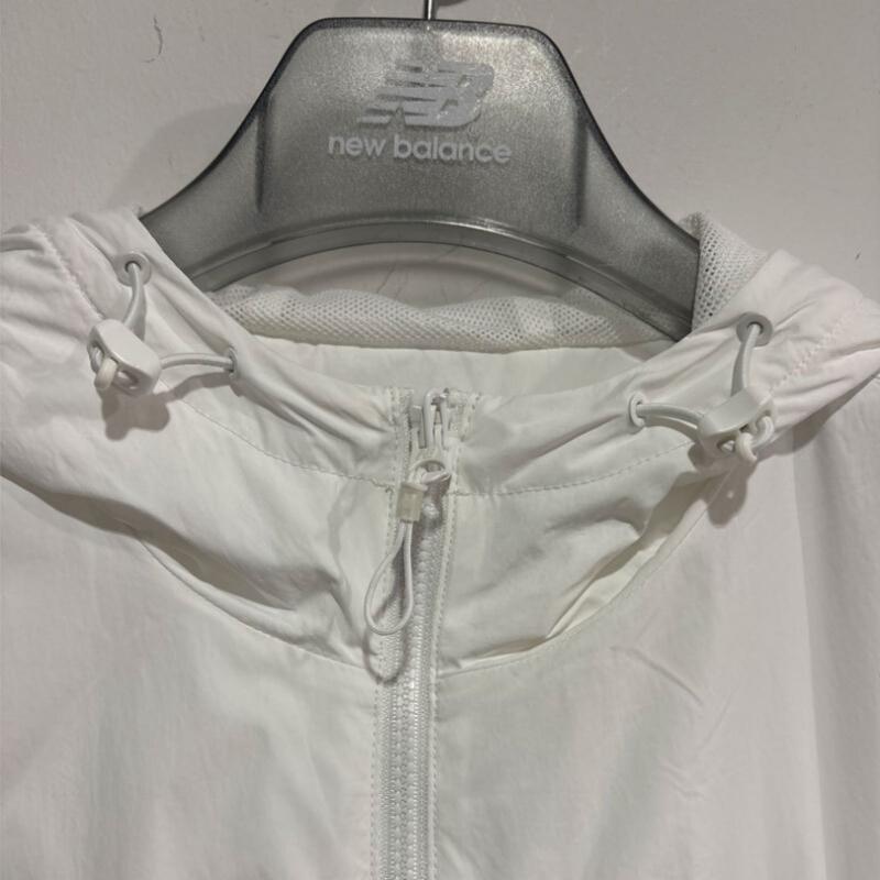 NeW Balance W Semi Crop Woven Jacket nbnaf2W322 White
