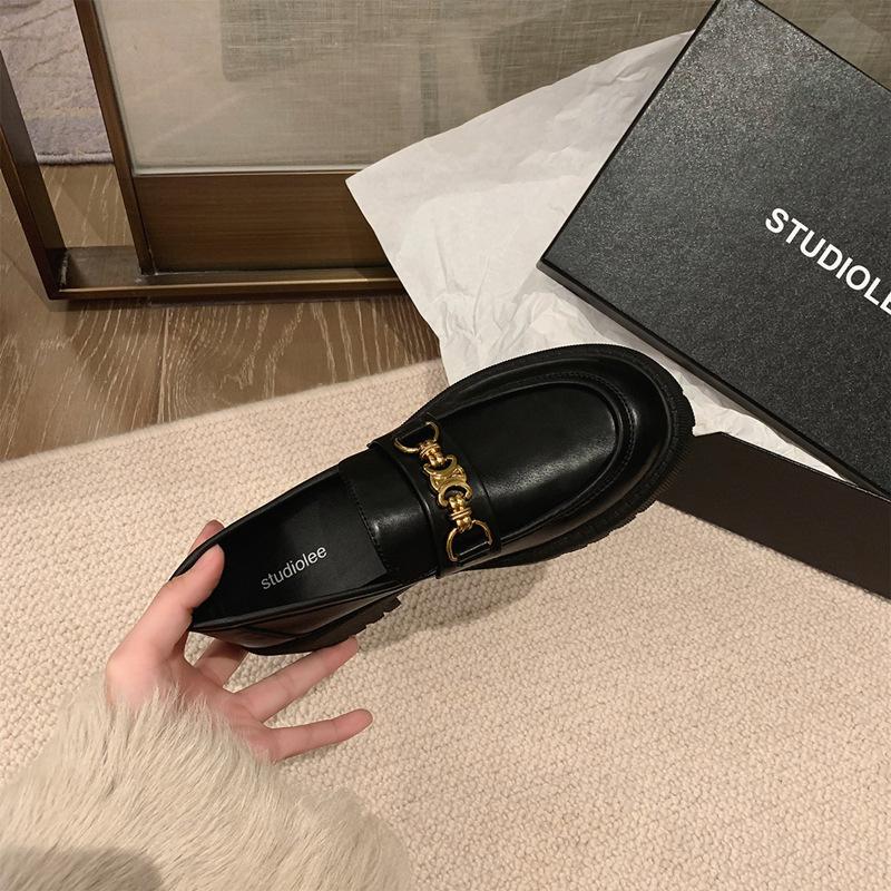 Spot second hair '! Grape mother same shoes British style thick heel thick sole velvet loafers women's small leather shoes single shoes autumn