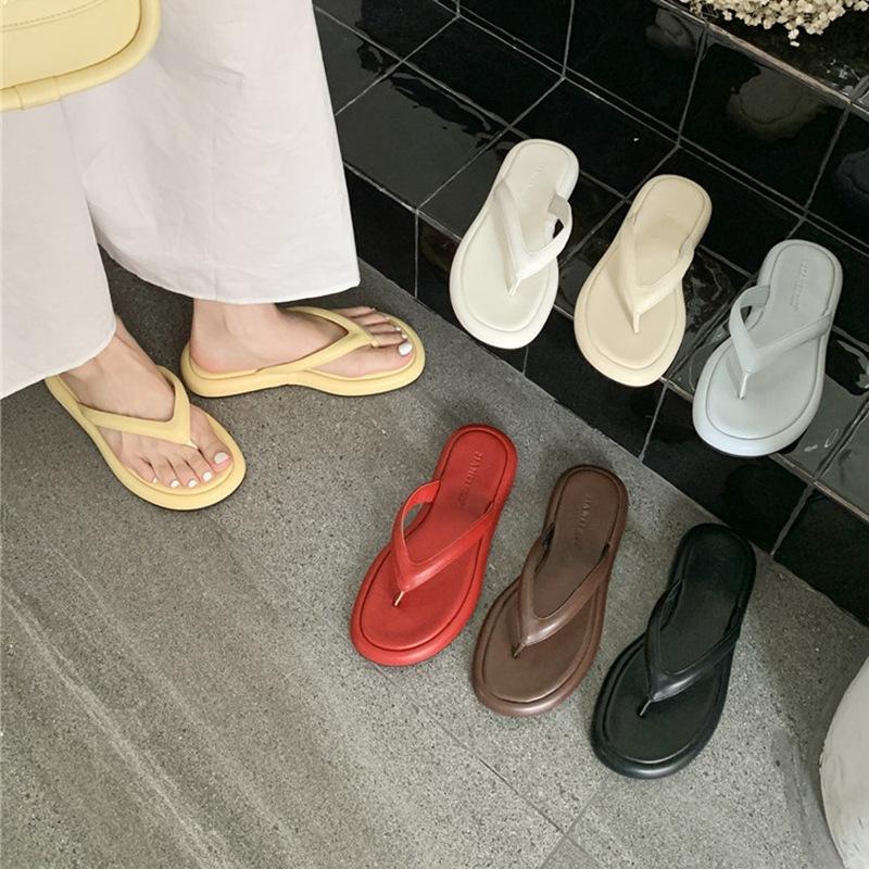 Fashion Shoes Woman 2025 Slippers For Swimming Pool Low Luxury Slides Platform Rubber Flip Flops Beach Designer Flat Summer Hawaiian Rom