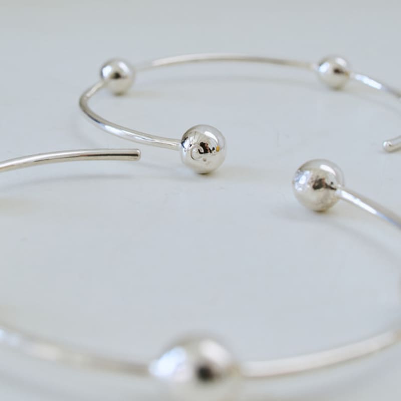 COLLECT SYNERGY trio ball cuff bracelet