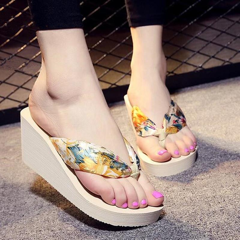 

Женские сандалии, тапочки-маффины, модная обувь на платформе с цветочным узором, женские тапочки на танкетке, Zapatos Mujer, очень большие шлепанцы на меху