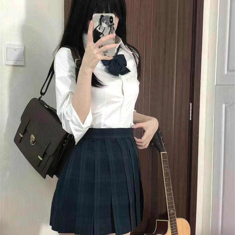 Slimming White Hot Girl Shirt & Plaid School Skirt Set: Genuine Student Style with Pure, Desired Aesthetics