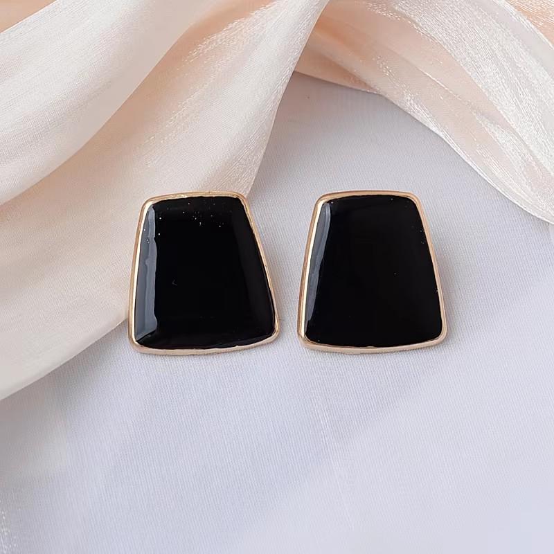 

Coffee Enamel Trapezoidal Stud Earrings for Women Colorful Geometric Statement New Fashion Vintage Square Ear Decoration Gifts