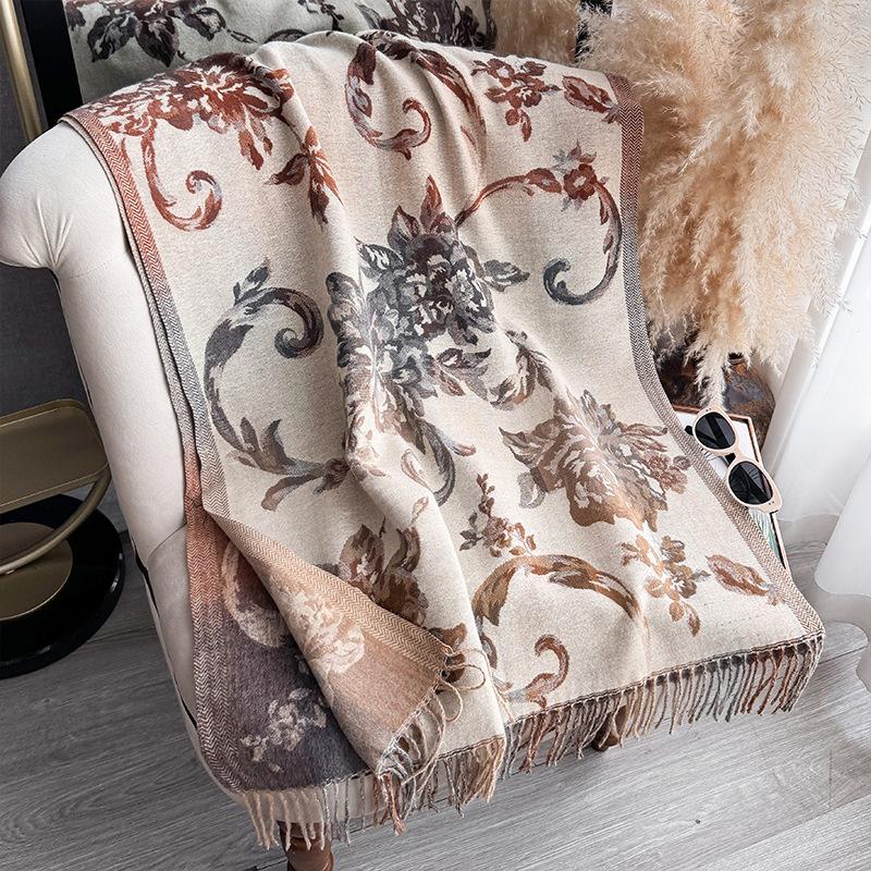 European classical vine flower imitation cashmere shawl retro old tone exquisite jacquard texture fringe warm