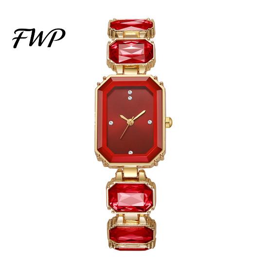 Sparkling Women Watch Ladies Bracelet Quartz Rhinestone Rectangular Dial Dress Faux Diamond Wristwatch for Elegant Jewelry Timepiece Eye-catching