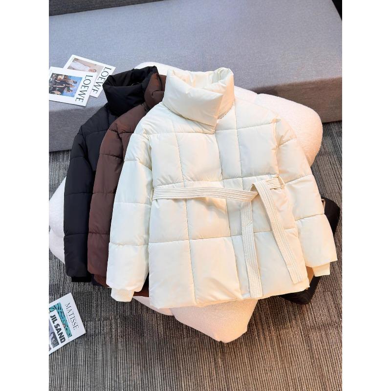 Winter neu mittel und lang Stehkragen Gürtel ist dünn, locker und vielseitig Mode Koreanische Version Daunen Baumwolle Kleidung Damenjacke