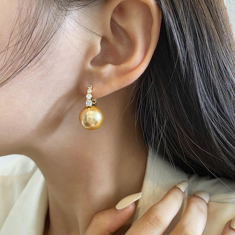 Real gold electroplated A-grade zircon natural pearl stud earrings high-end light luxury champagne color popular fashion commuter ear buckles