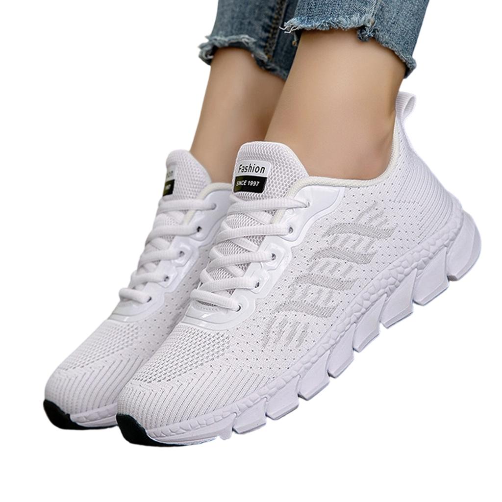 Lightweight Breathable Athletic Running Shoes with Flexible Sole and Lace-Up Closure for Comfortable Everyday Wear