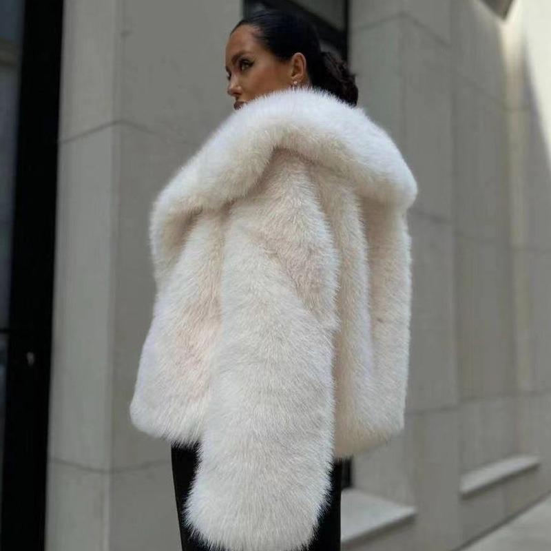 Women Flip Collar Plush Coat Fluffy Faux Fur Luxury Style Loose Warm Solid Color Short Jacket Fashion Outerwear Autumn Winter