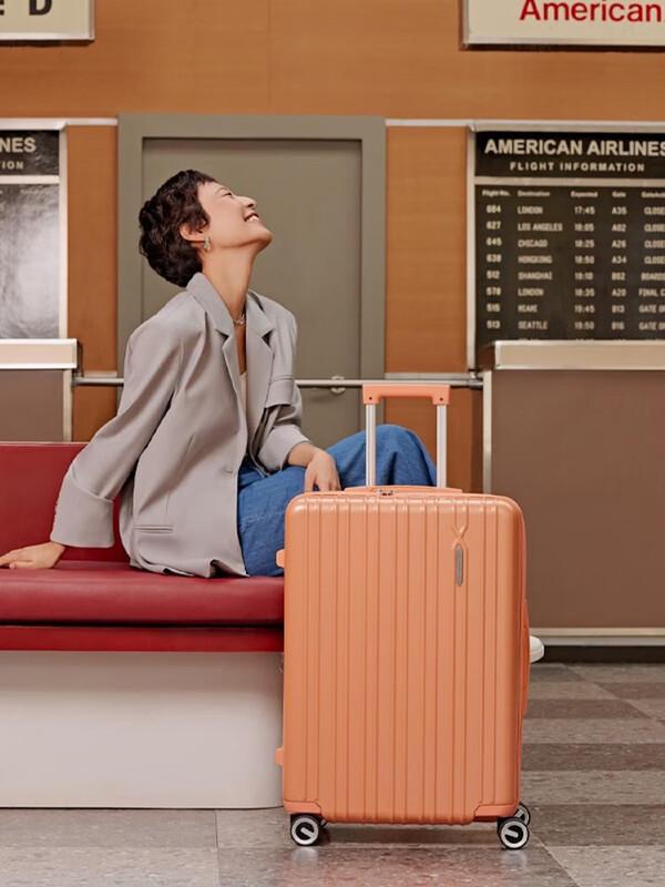 American Tourister 79B 20-inch Expandable Hardside Carry-On