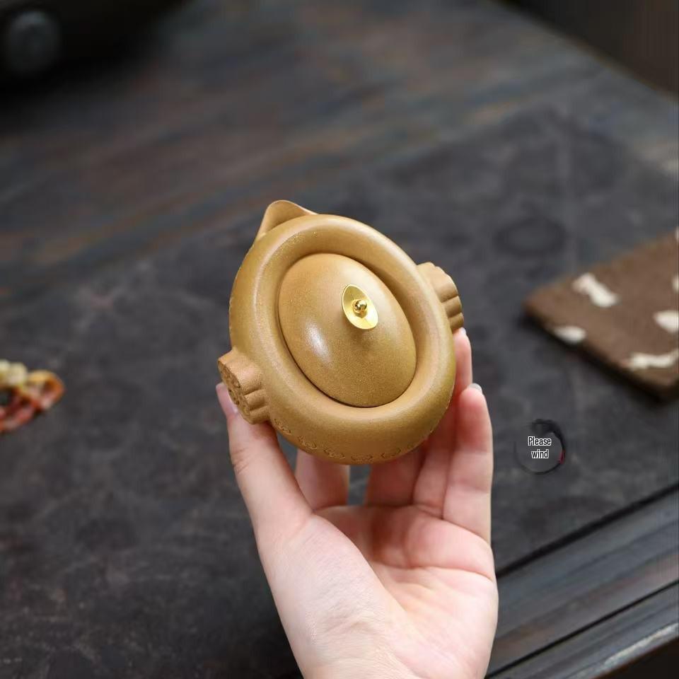 Gold Ingot Hand-Grip Yixing Zisha Teapot 130cc - Golden Section Mud Kung Fu Teapot