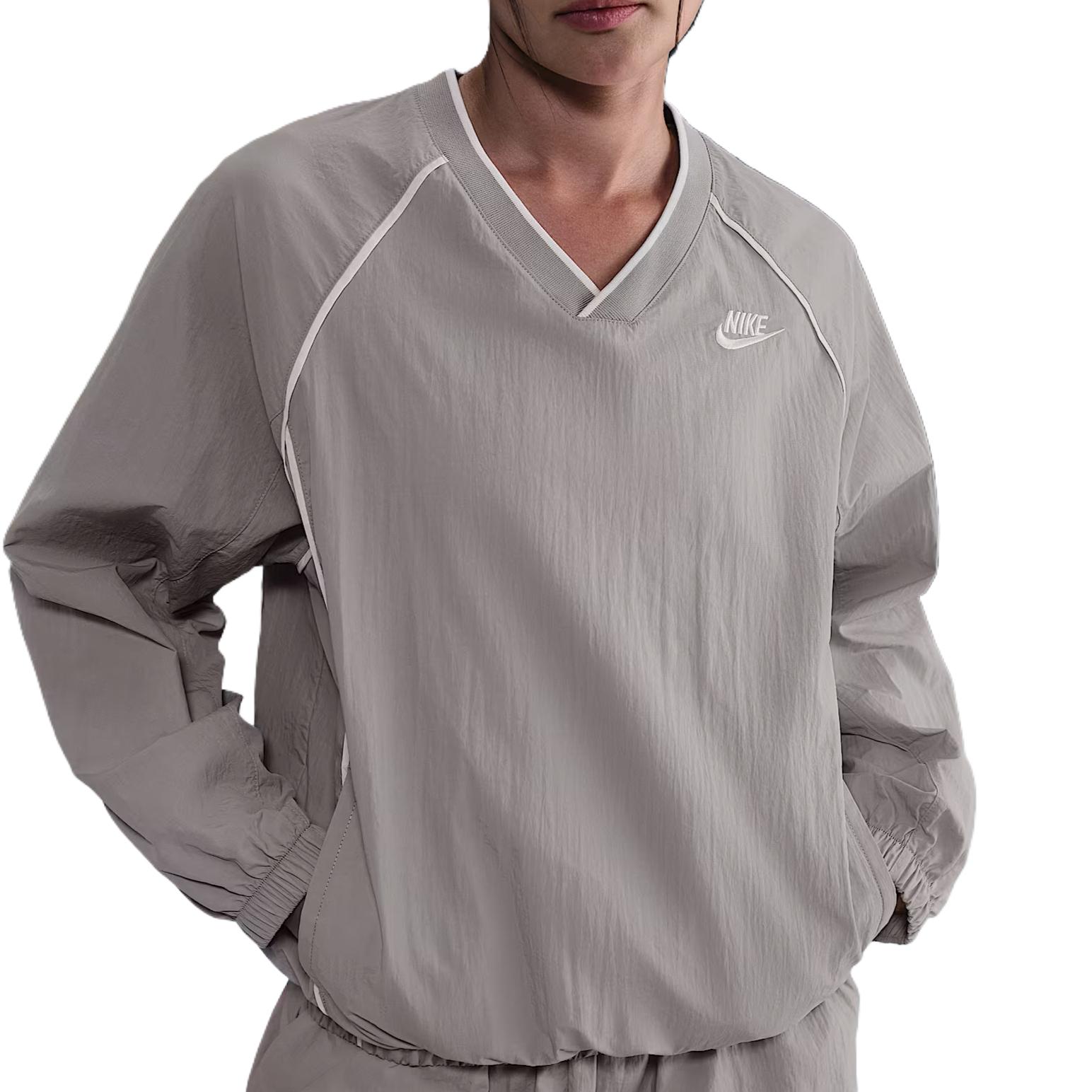 

Nike Sportswear Windrunner Soft Skin V-Neck Sweatshirt Women sweatshirt IM7448-009 M