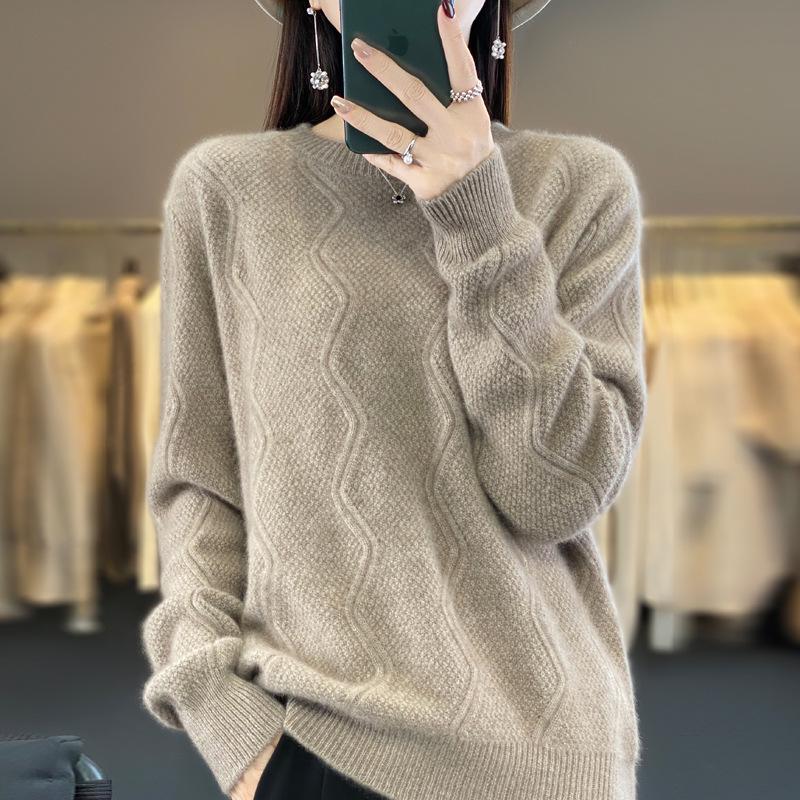 Women's Thickened Autumn-Winter Cable Knit Wool Sweater – Round Neck Cashmere Pullover.