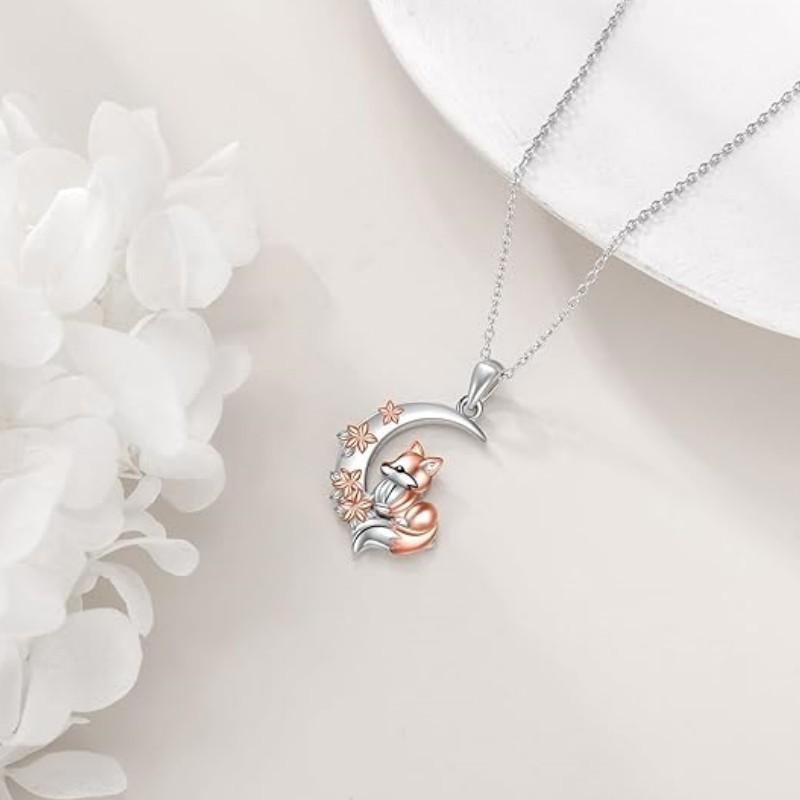New Sen Series Unique Design Charming and Beautiful Fox Pendant Flower Moon Necklace