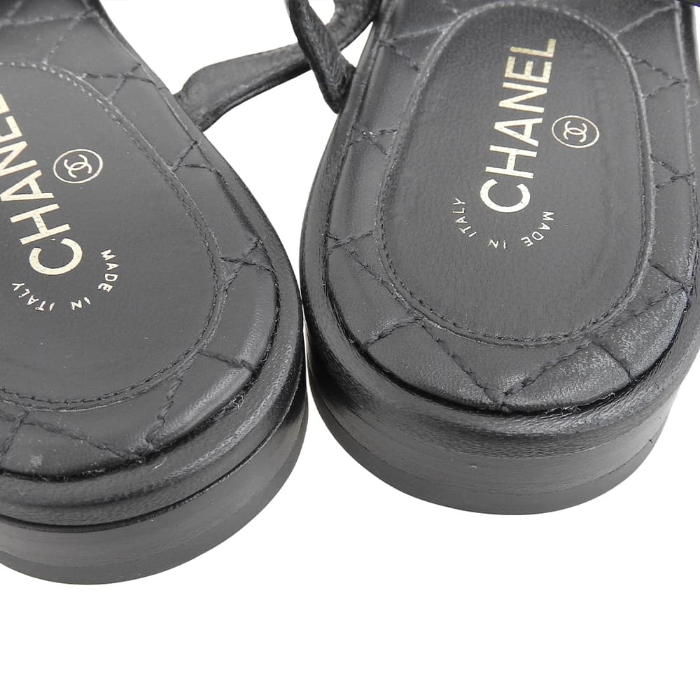 Chanel Excellent Condition Matelasse Sole CC Logos Rhinestone Ribbon Chain Flat Sandals, Women's, Black, Size 36C, G36352Y54201 Shoes 36C blackUsed