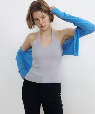 LUCIR ZU Airy Halter Knit Top (Gray)
