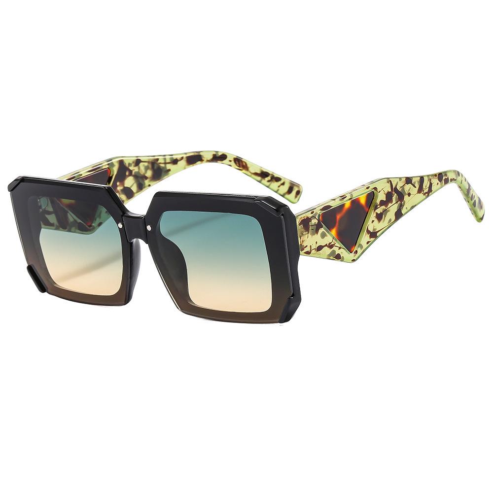 For Male Latest Stylish Female Square Rimless Sunglasses Luxury Designer Female Sun Eyewear Retro Eyewear Sun Eyewear UV Protection 400 Oculus