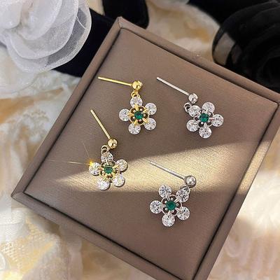 Lehký luxusní palácový styl smaragdové diamantové květinové náušnice květinový přívěsek temperamentní móda