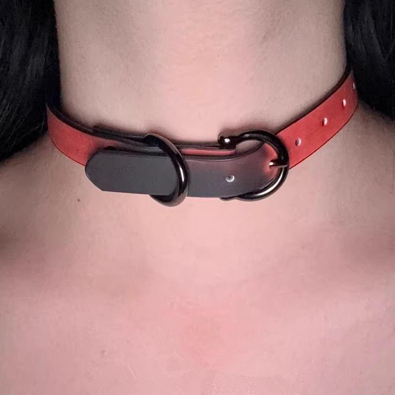 Temperature-sensitive Color-changing Pineapple Red Gun Black High-end Subculture Leather Collar Neck Chain