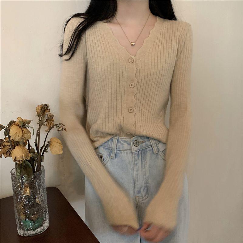 Early Autumn Korean Style Designed Short Minimalist Knitted Cardigan Lazy Style V-neck Long Sleeve Sweater Coat for Women