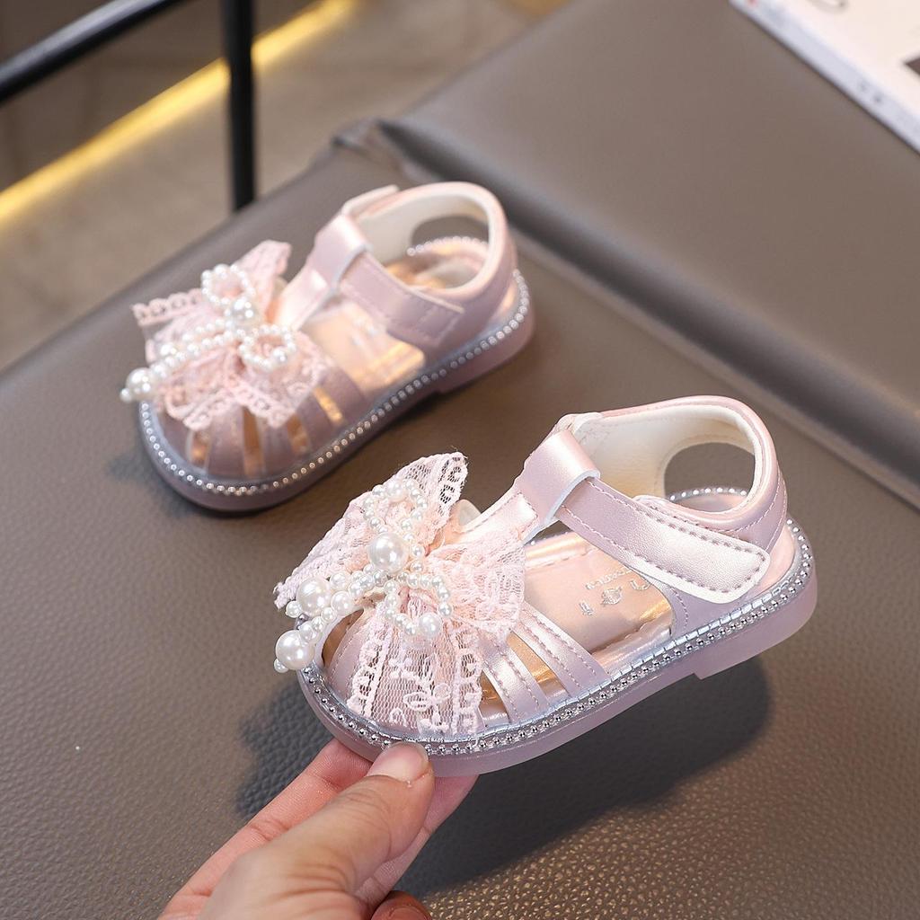 Sommer-Sandalen mit geschlossenem Zeh für Kleinkind-Mädchen mit weichen Sohlen
