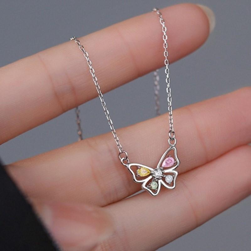Sweet Butterfly Pendant Necklace for Women Girls Popular Choker Clavicle Chain Party Jewelry Gifts