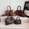 Retro Tote Bag For Women With Golden Buckle Decoration For Daily Use