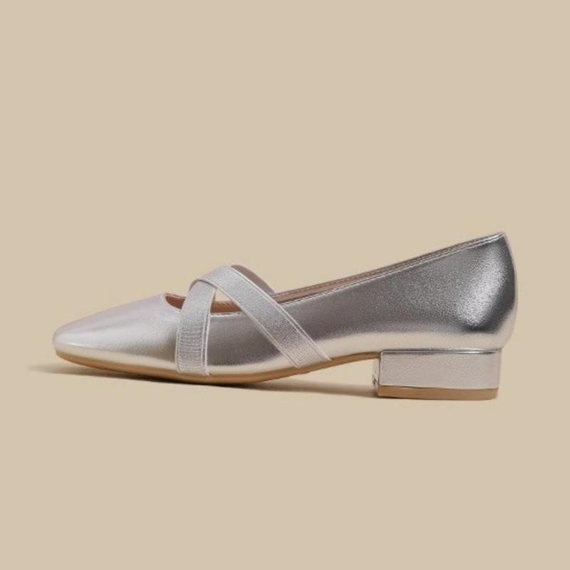 

Горячий ветер серебристые туфли-лодочки женские 2025 лето новый темперамент крест квадратный носок плоская подошва мелкий вырез Мэри Джейн кожаные туфли 40 серебряный