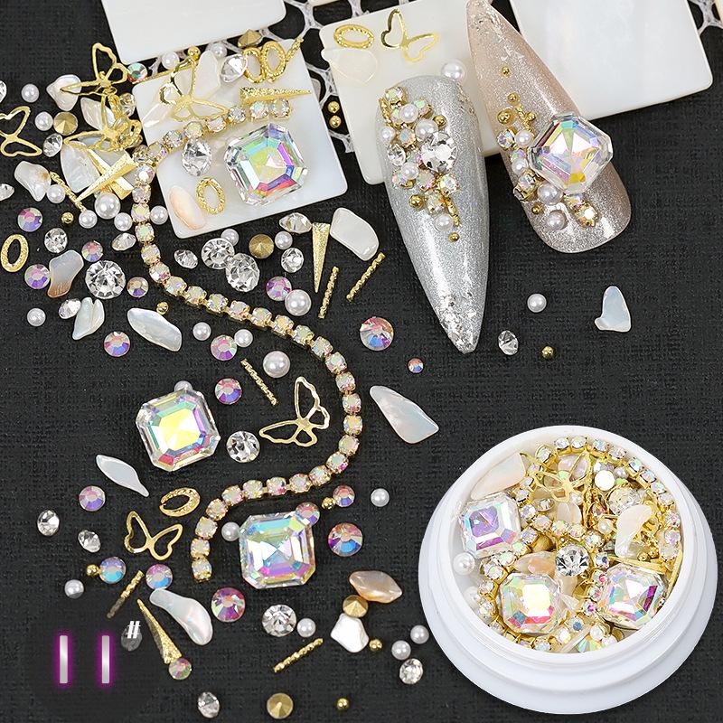 Dolphin Bay Nail Art: Shell Pieces, Rhinestones, Pearls, and Metal Chains Mixed Decorations