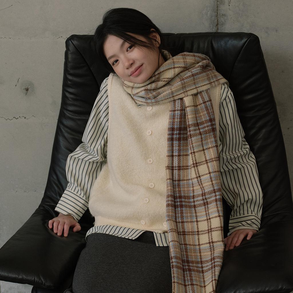 Classic Beige Oatmeal Latte Plaid Scarf for Women Students Soft Warm Woolen Scarf