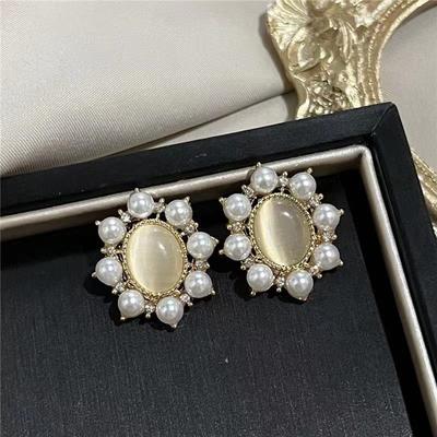 Opal Pearl Zir*****val Earrings French Retro Temperament Stud Earrings Niche Fashion Versatile Earrings Women