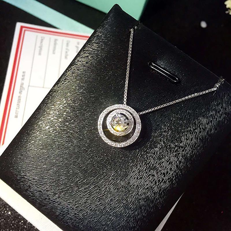 Korean Style Women's Necklace: Double Ring with Diamonds, Simple Luxury Design, Versatile Clavicle Chain Accessory