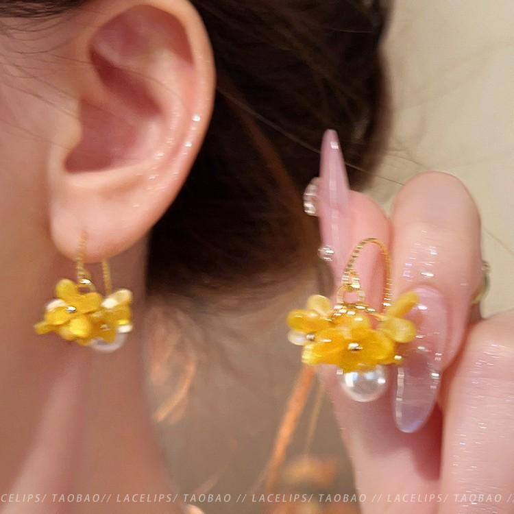Silver needle same gold earrings women's light luxury high-end temperament pearl stud earrings retro new earrings