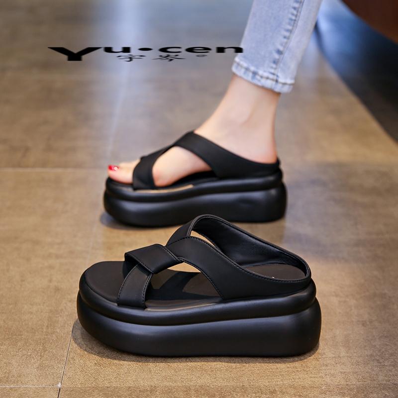 Fashion 2024 European American New Top Quality Thick Bottom Sponge Cake Anti slip and Height increasing Soft Bottom Beach Women Sandals