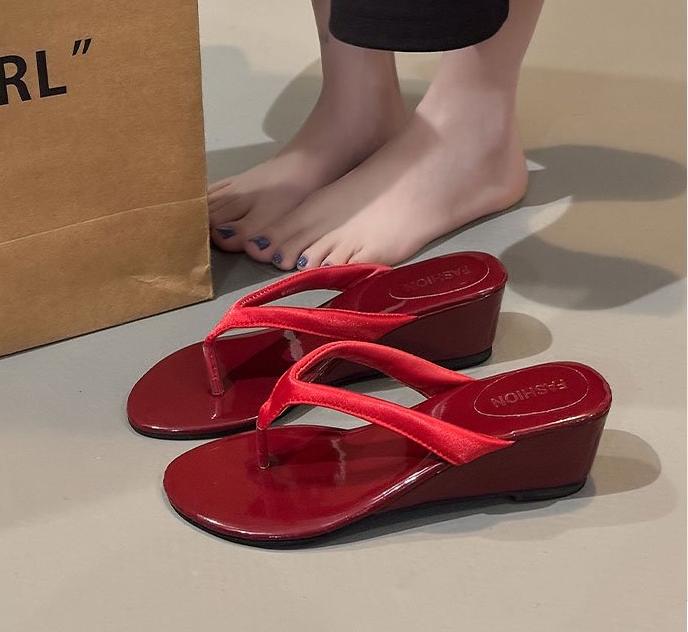 2025 Summer New Brand Women Slipper Narrow Band Ladies Casual Slides Outdoor Dress Flat Heel Vacation Sandal