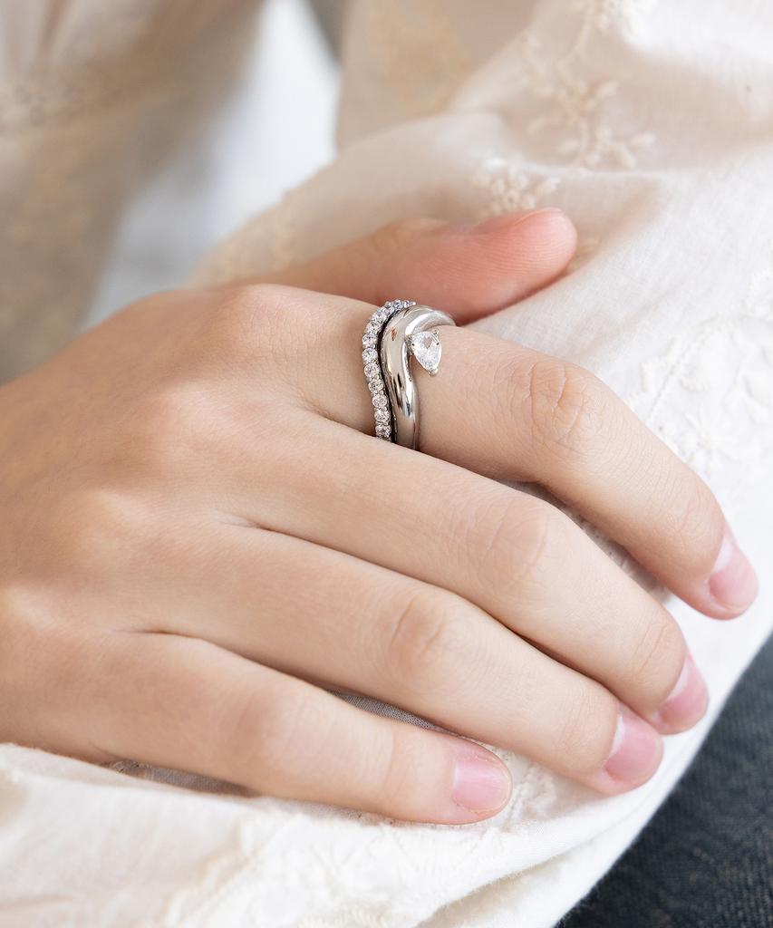 Tatiana Curved Cubic Ring Cr1896