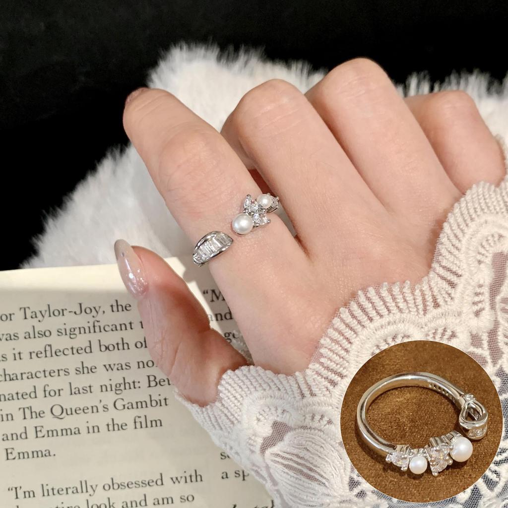 S925 Silver-Plated Imitation Pearl Flower Ring – Elegant Retro Palace Style