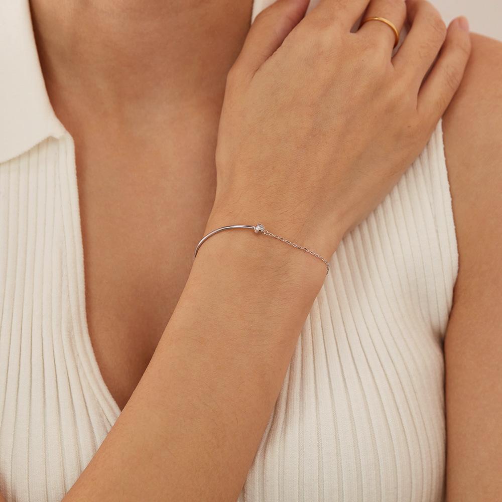 Accessories Simple Niche Bracelet Jewelry Light Luxury Zircon Titanium Steel Bracelet Women's Summer Jewelry