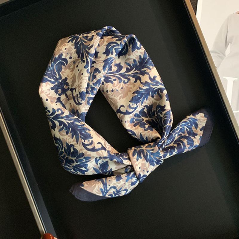 New Fashion Small Square Scarf Temperament Versatile Spring and Autumn High Sense Silk Scarf Women's Printed Square Scarf Neck Protection Small Scarf