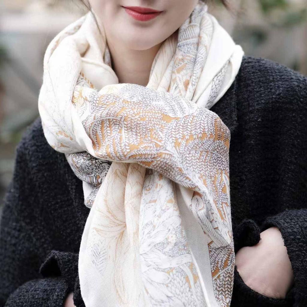 130*130cm 30% Silk +70% Wool Scarf Retro Vintage Luxurious Soft Shawl Large Warm Winter Wrap for Women