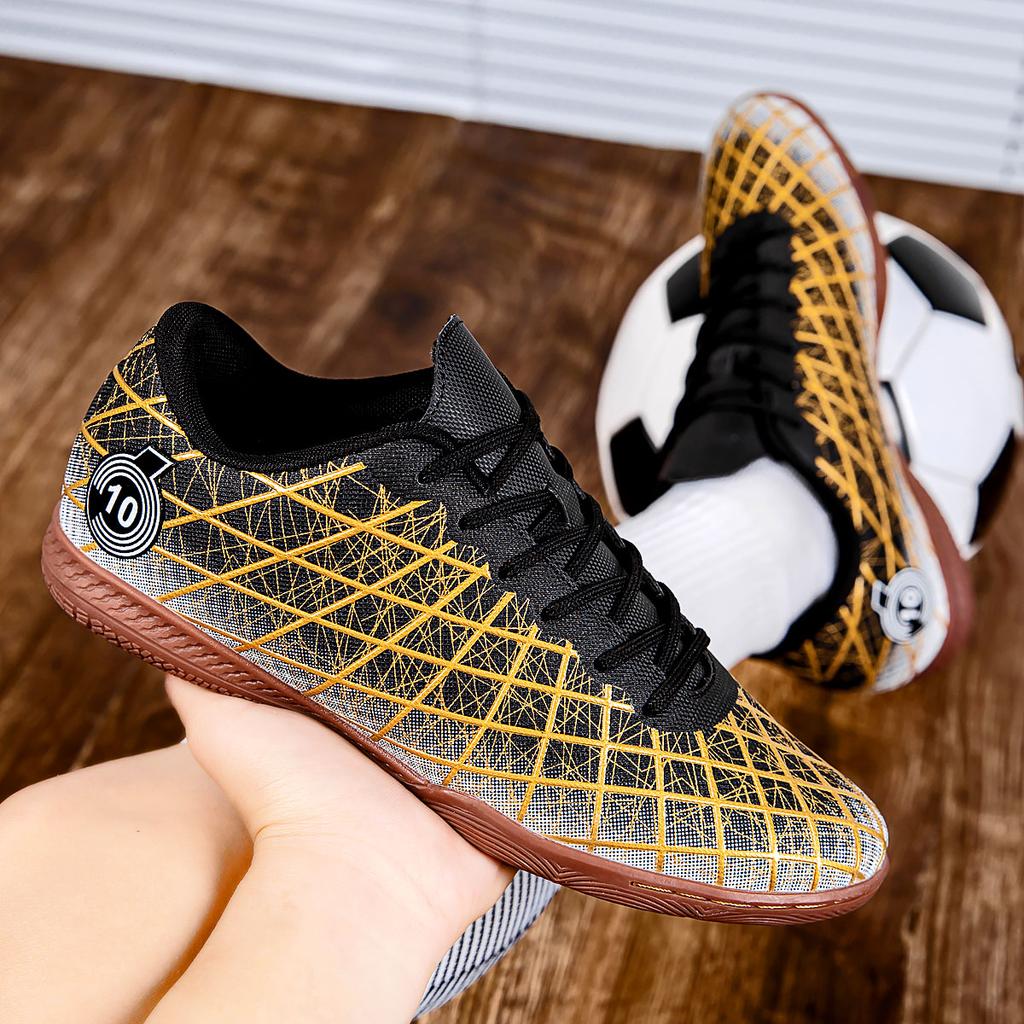 Kid's Football Boots Men's Large Size Football Shoes Low-top Outdoor Non-slip Professional Training Football Boots