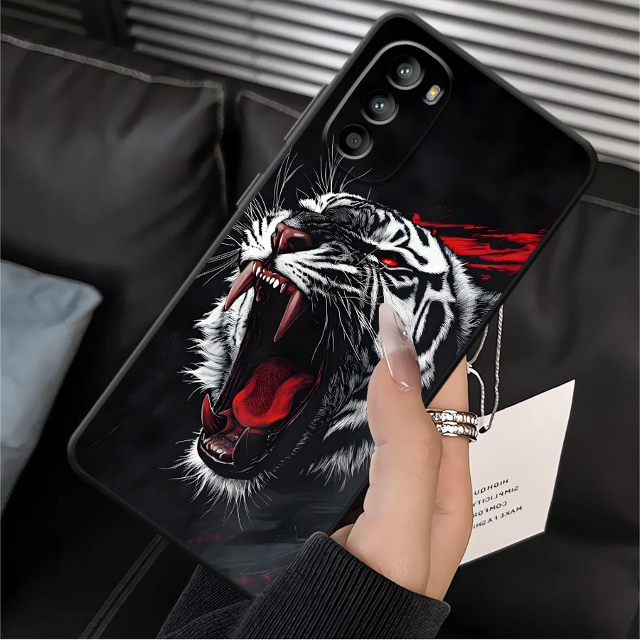 Phone Cover Case for Motorola Moto G32 G60s G52 G50 G71 G51 G73 G53 G30 G22 Edge40 Edge 20 Pro 30 Lite Cool Cartoon Wolf