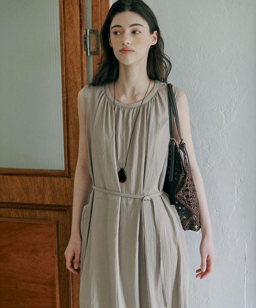 MALOUPE 7107 Crinkle Sleeveless Long Dress (Beige)